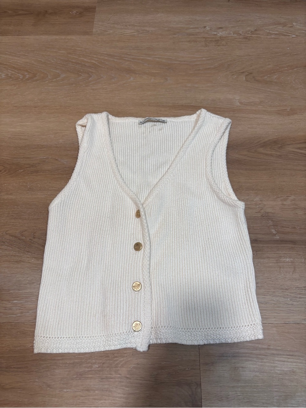 Abercrombie & Fitch Cream Ribbed V-Neck Button Tank XS
